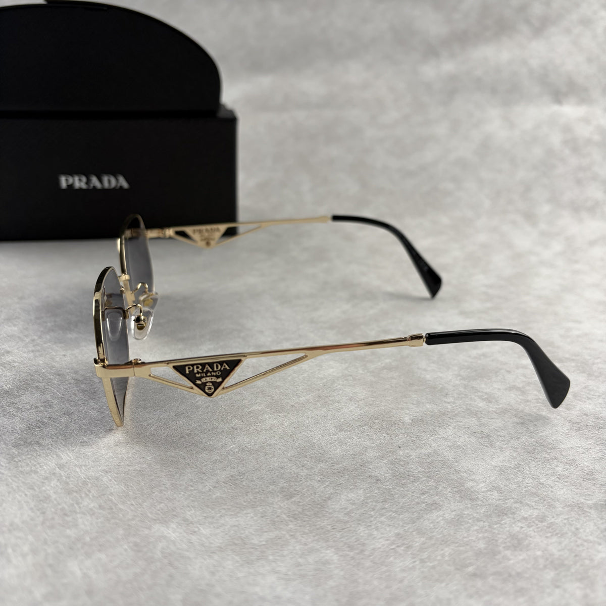 Geometric Gold Frame Sunglasses - Lightweight Metal UV Protection