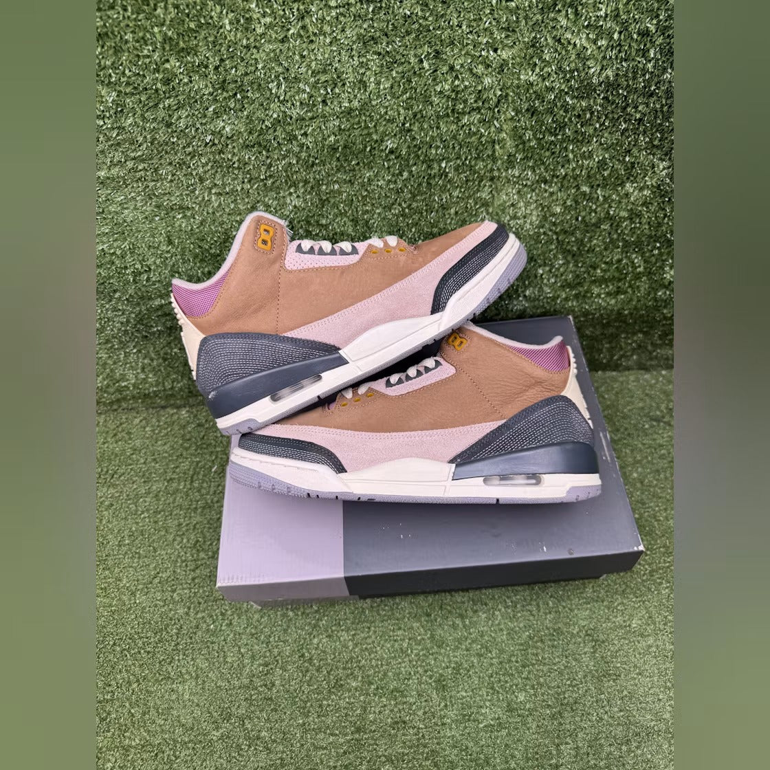 Used - Air Jordan 3 Retro Winterized Archaeo Brown - US M 8.5 - detail 1