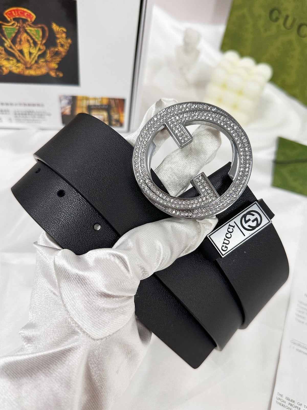 Elegant Black Leather Belt – Crystal-Encrusted Round Buckle | Luxury Women's Belt